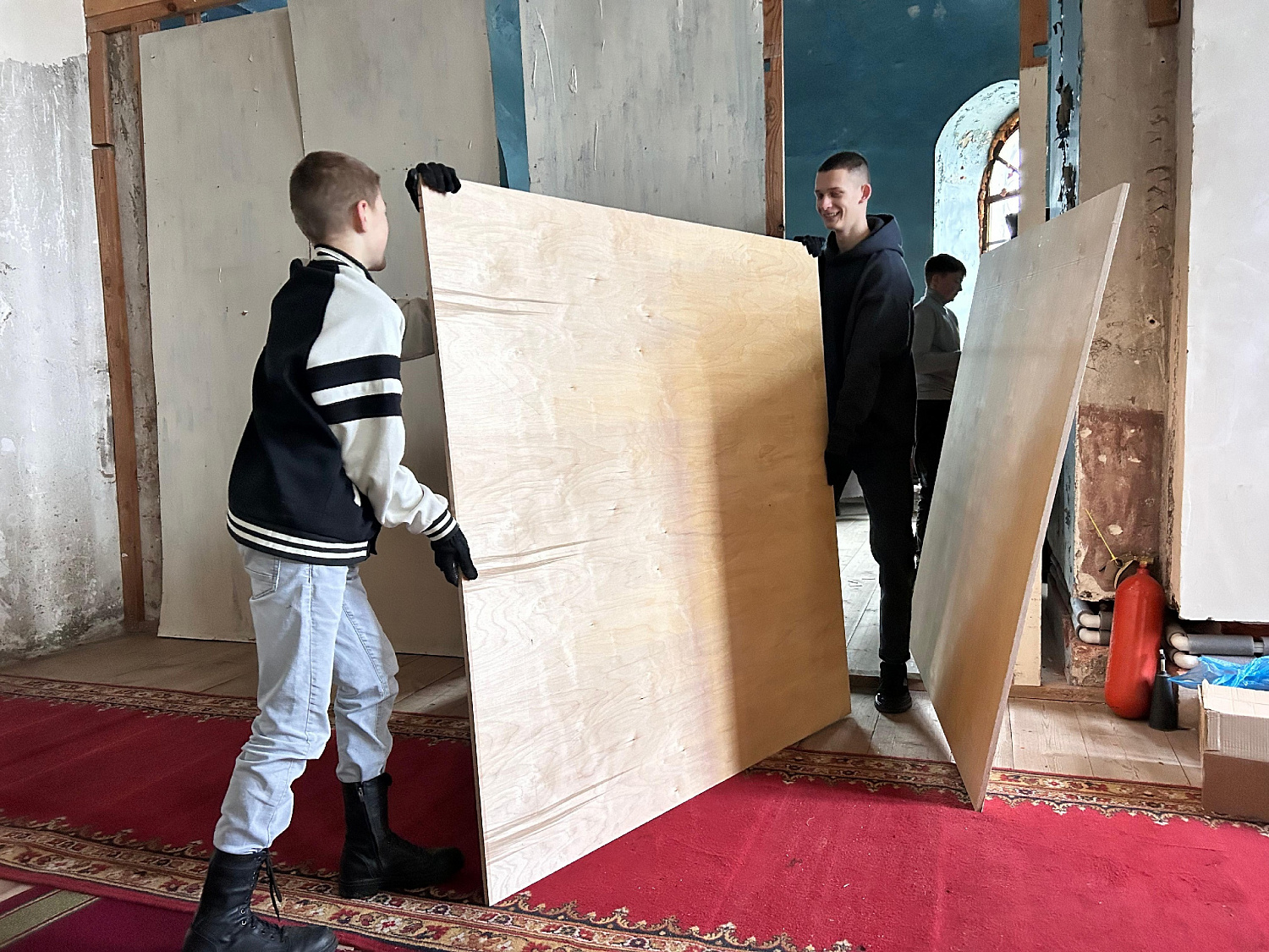 ПОМОЩЬ ВОЛОНТЁРОВ "ЛУЧ ДОБРА"